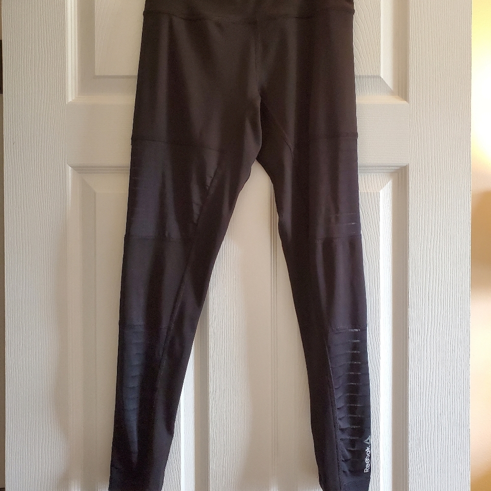 Small Reebok Mesh panel active legging